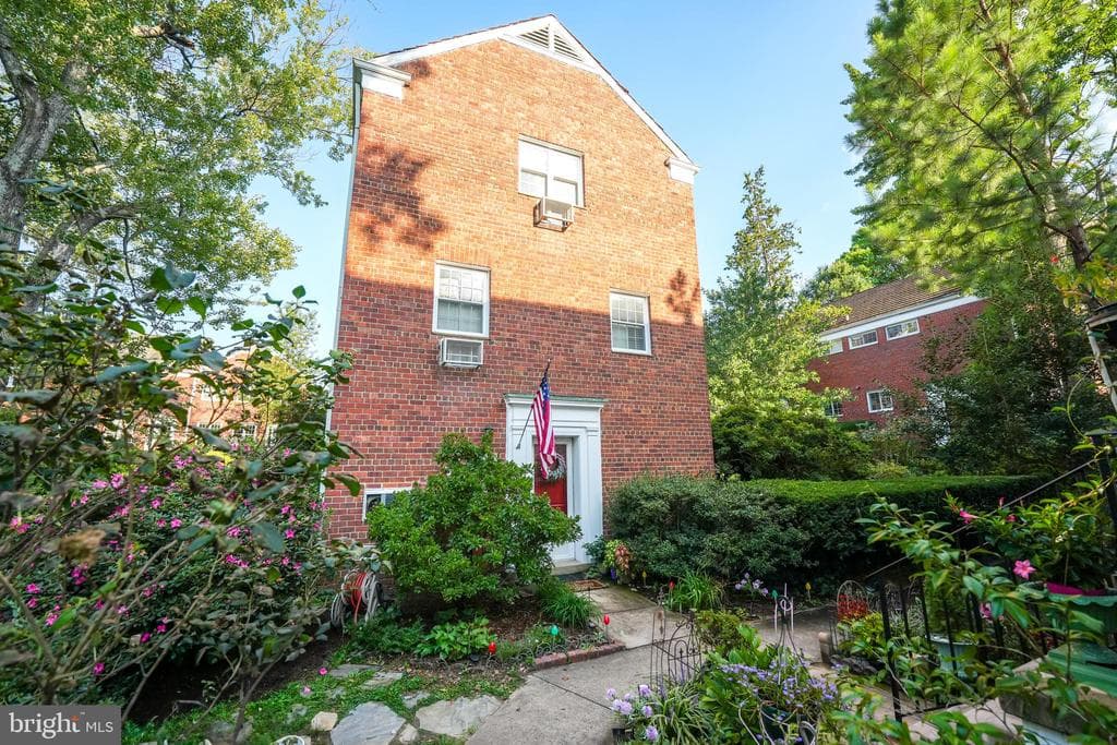 3344 Gunston Road photo 1