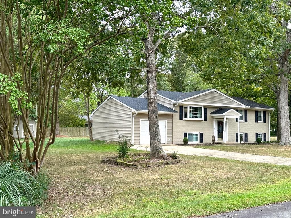 45867 Broun Terrace photo 1