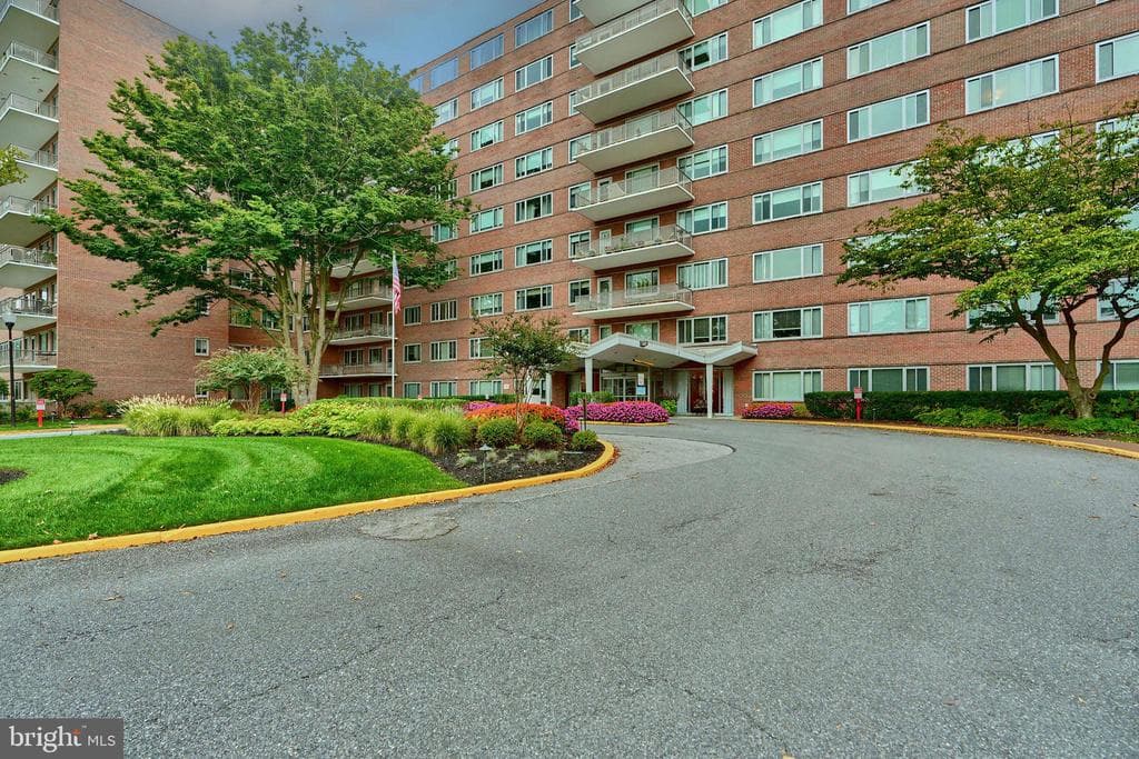 11 Slade Avenue #914 photo 1