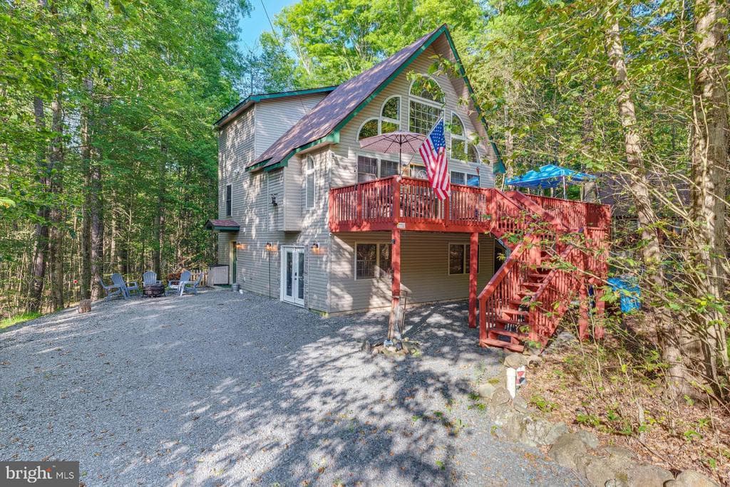 145 Paxinos Drive photo 1
