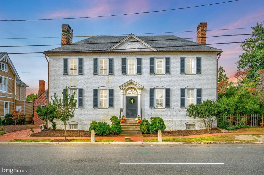 214 Caroline Street photo 1