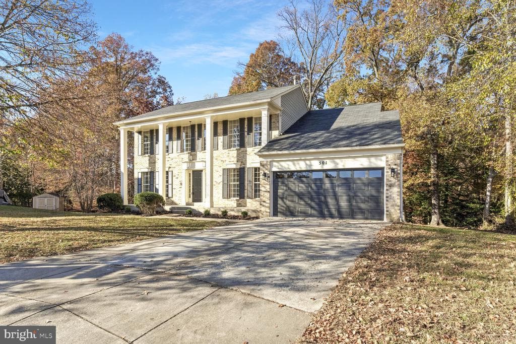 501 Dobbin Court photo 1
