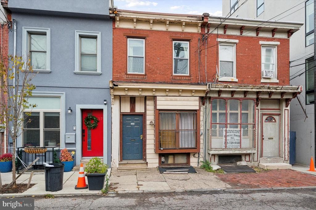 1215 N Taney Street photo 1