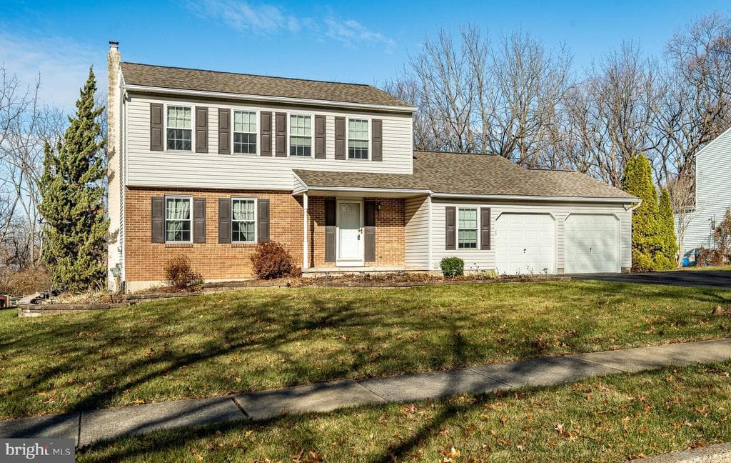 203 Twining Road photo 1