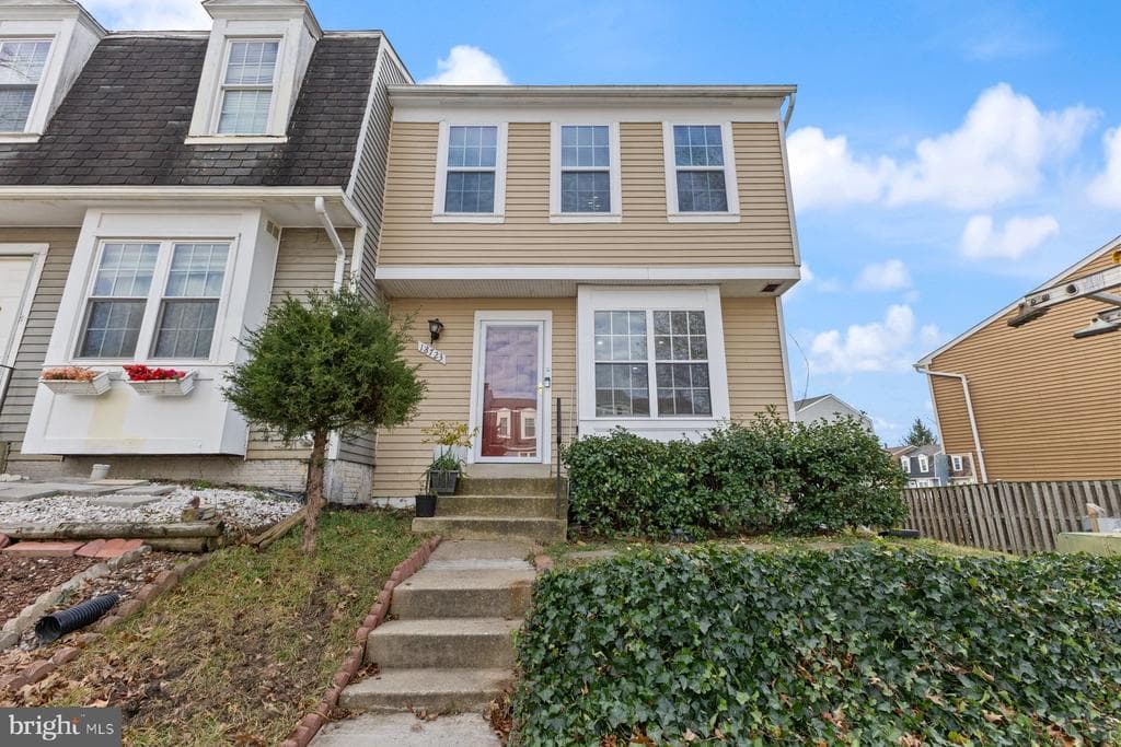 18723 Pikeview Drive photo 1