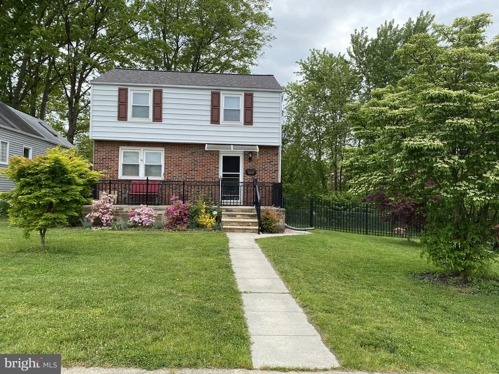 7812 Birmingham Avenue photo 1