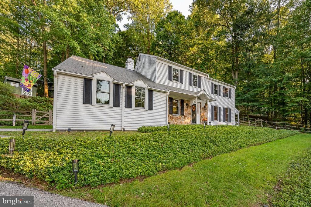 3218 Sawmill Road photo 1