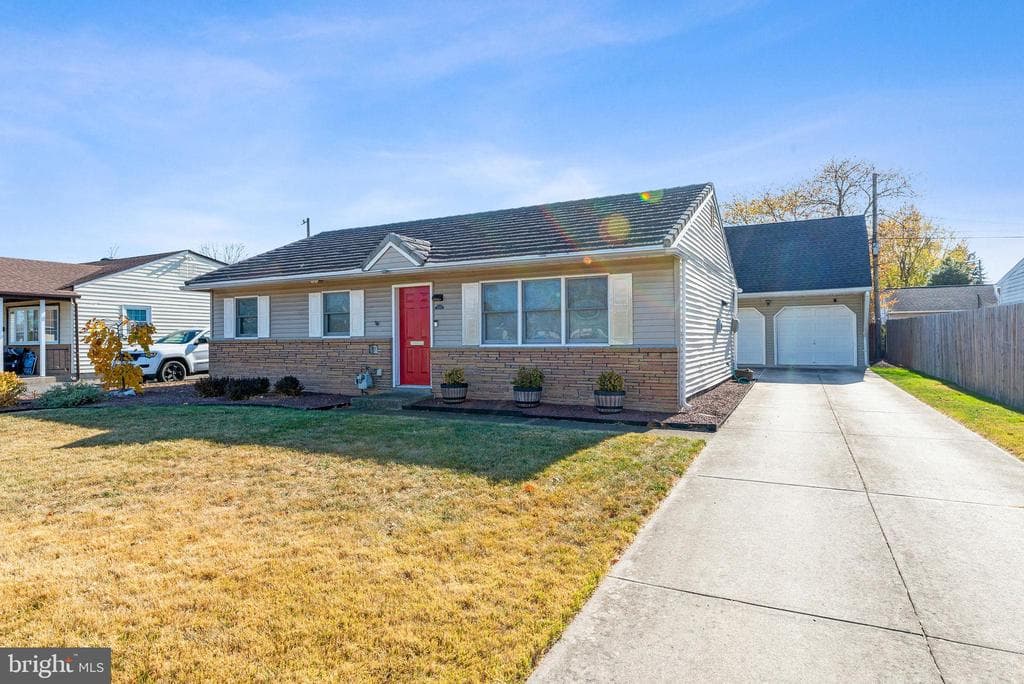 4610 David Drive photo 1