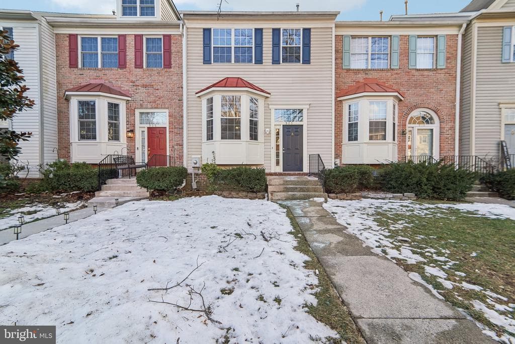 908 Jubal Way photo 1