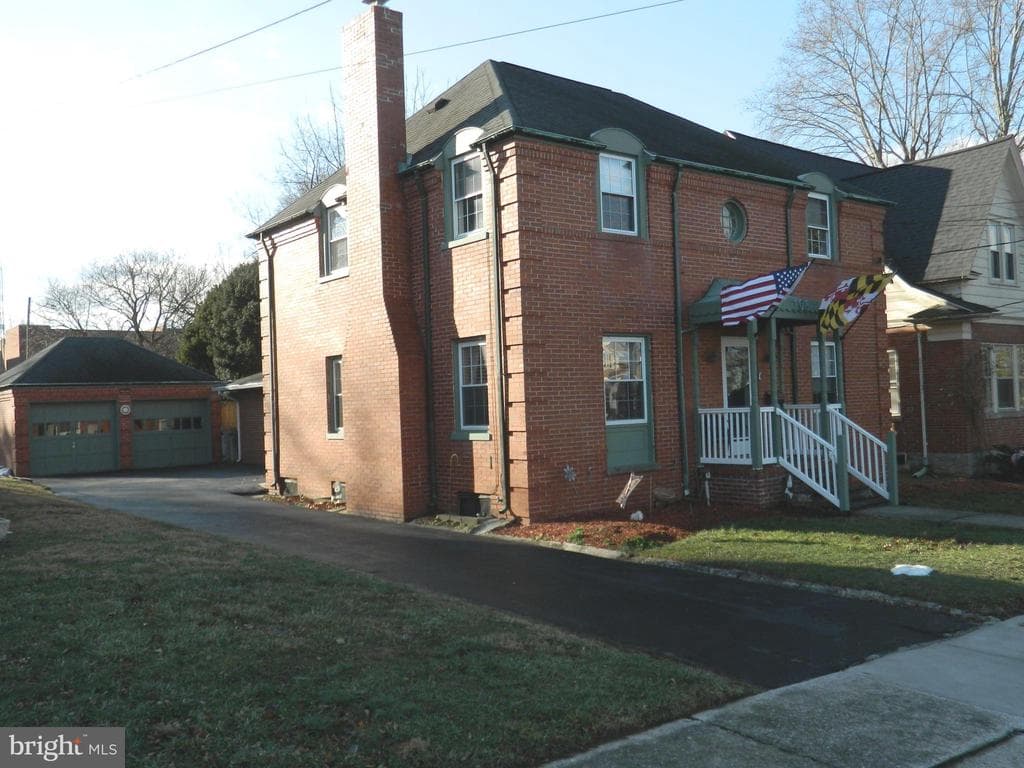 108 Lakin Avenue photo 1