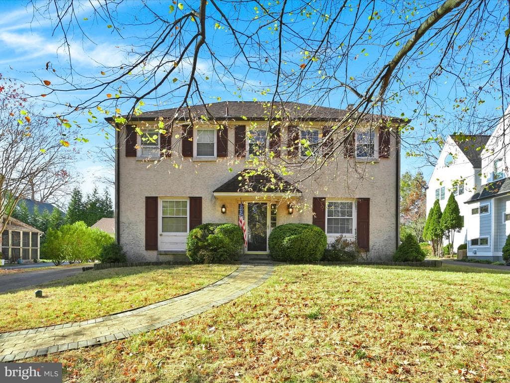 104 Shirley Road photo 1