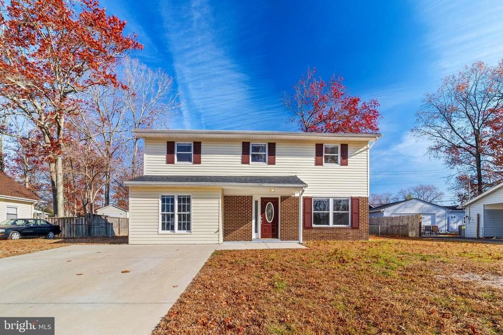 1115 Clark Avenue photo 1