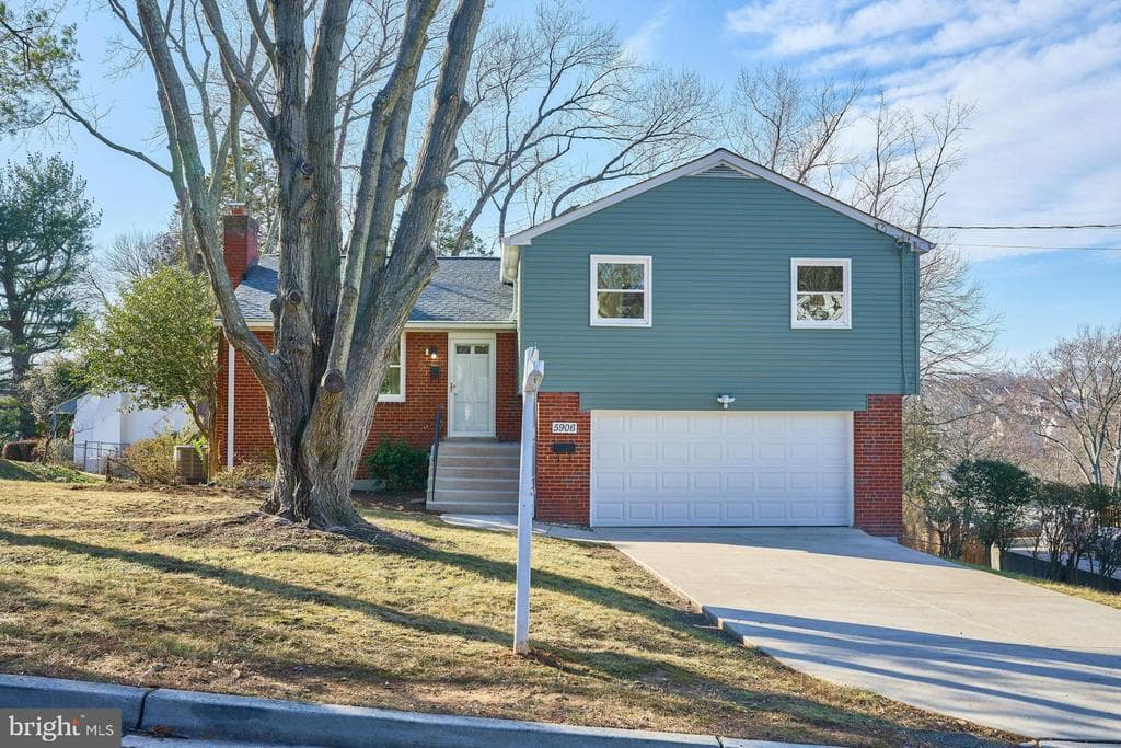 5906 Dewey Drive photo 1