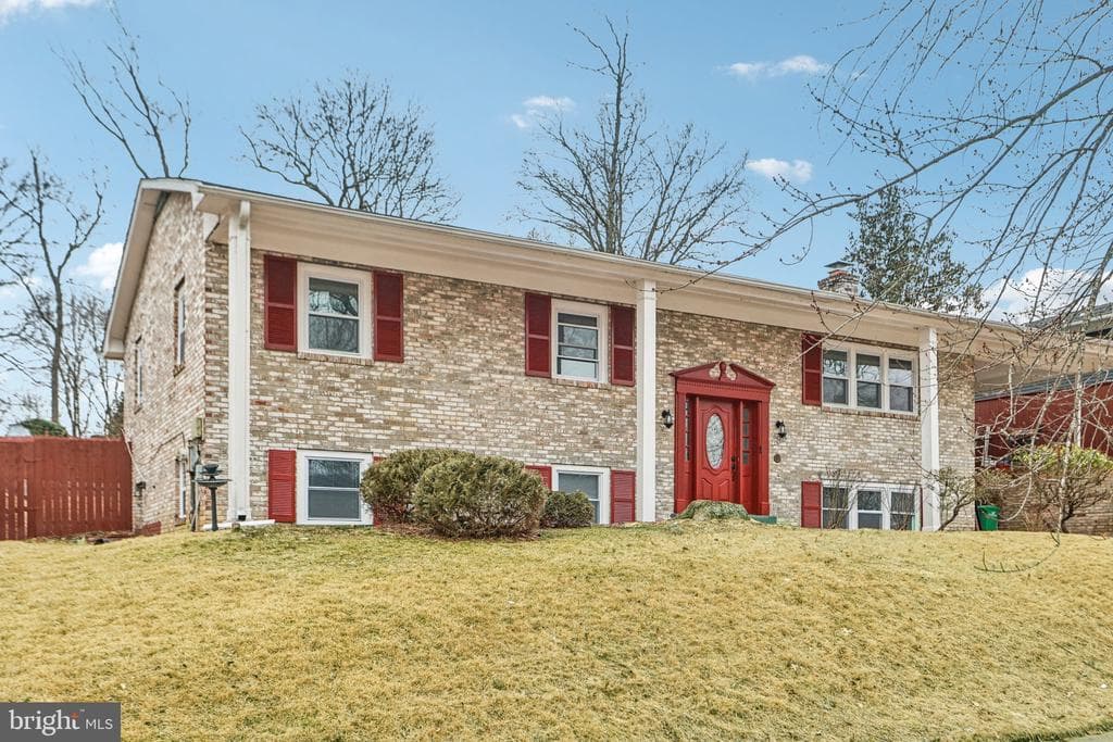 12816 Pine Tree Lane photo 1