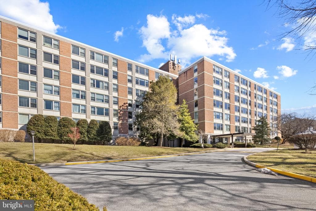 4401 Roland Avenue #310 photo 1