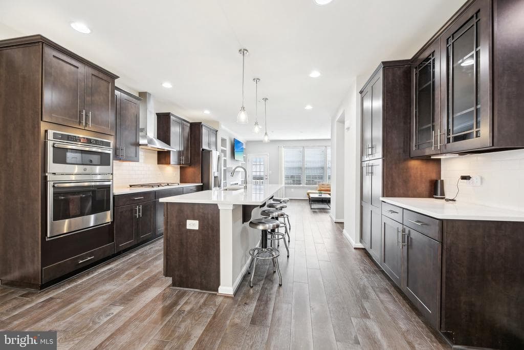 1211 Berry Street photo 1