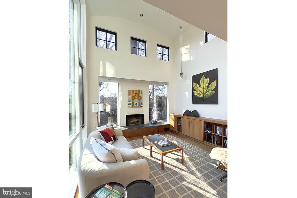 113 Valley Road photo 1