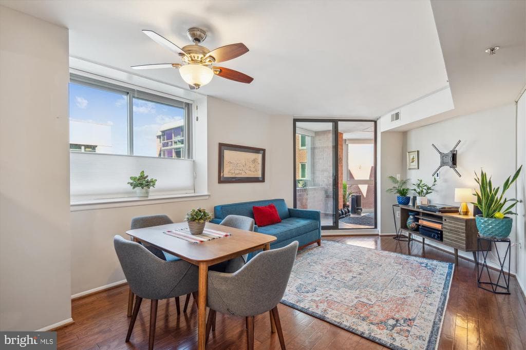 1001 N Vermont Street #701 photo 1