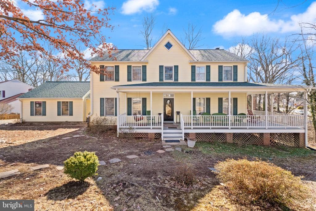 8802 Weir Street photo 1