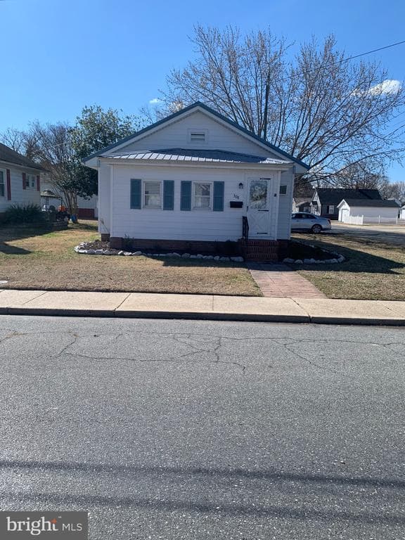 308 Boundary Avenue photo 1