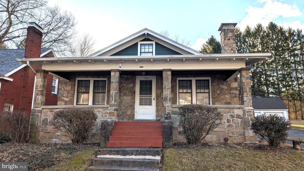 926 W Beaver Avenue photo 1