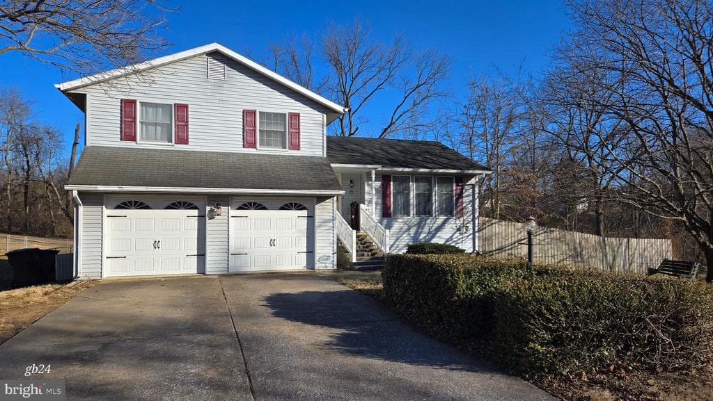 303 Cockleys Drive photo 1