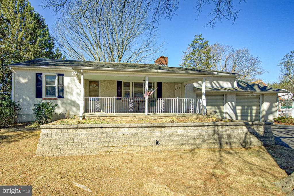 14 Oriole Avenue photo 1
