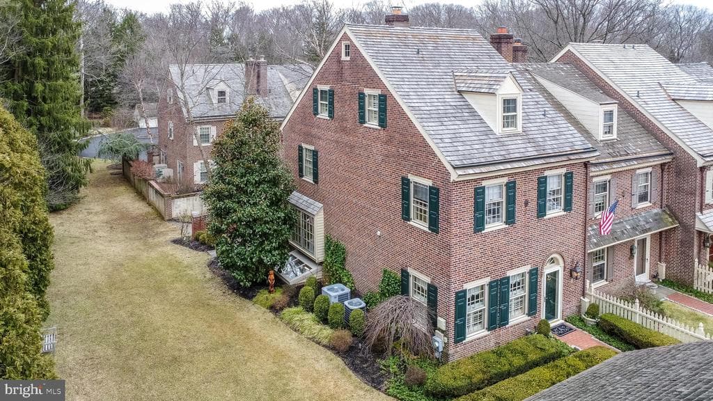 1303 Meissen Court photo 1