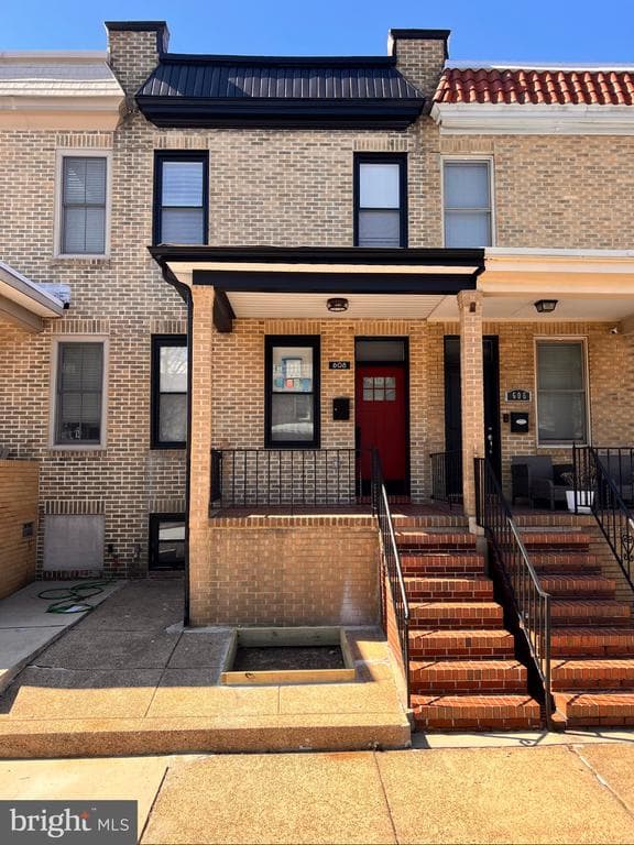 608 Grundy Street photo 1