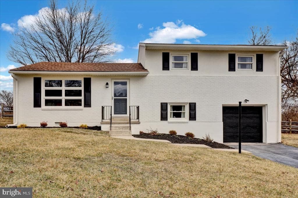 309 Davis Lane photo 1