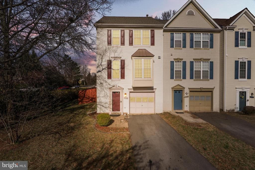 5990 Manorwood Drive photo 1