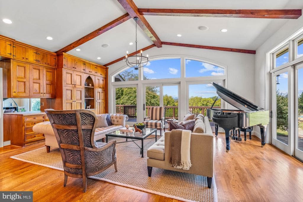 8520 Cannonball Gate Road photo 1