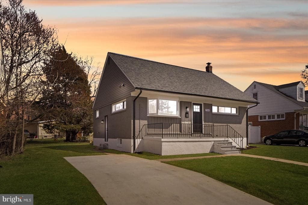 7504 Rockridge Road photo 1