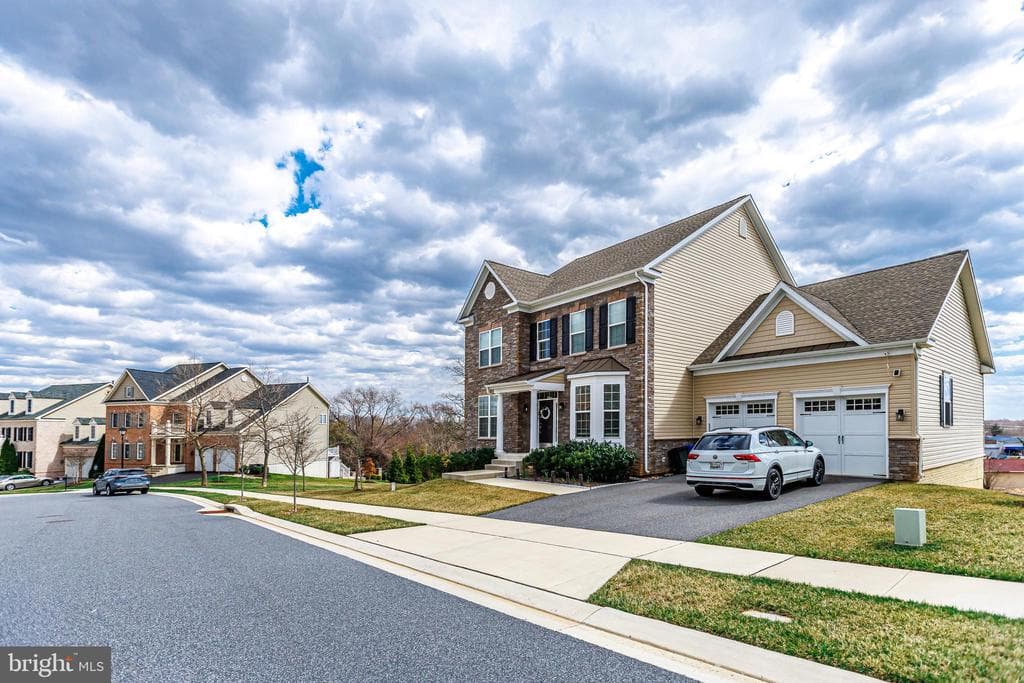 10845 Nemrod Road photo 1