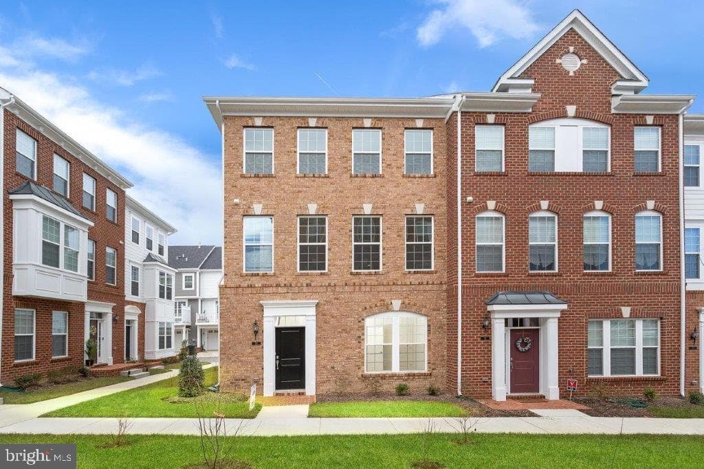 75 Jockey Drive photo 1