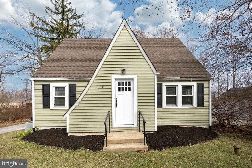 509 W Uwchlan Avenue photo 1