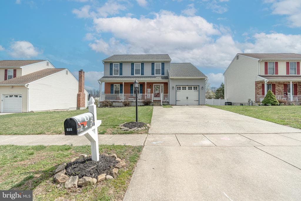 811 Litchfield Circle photo 1