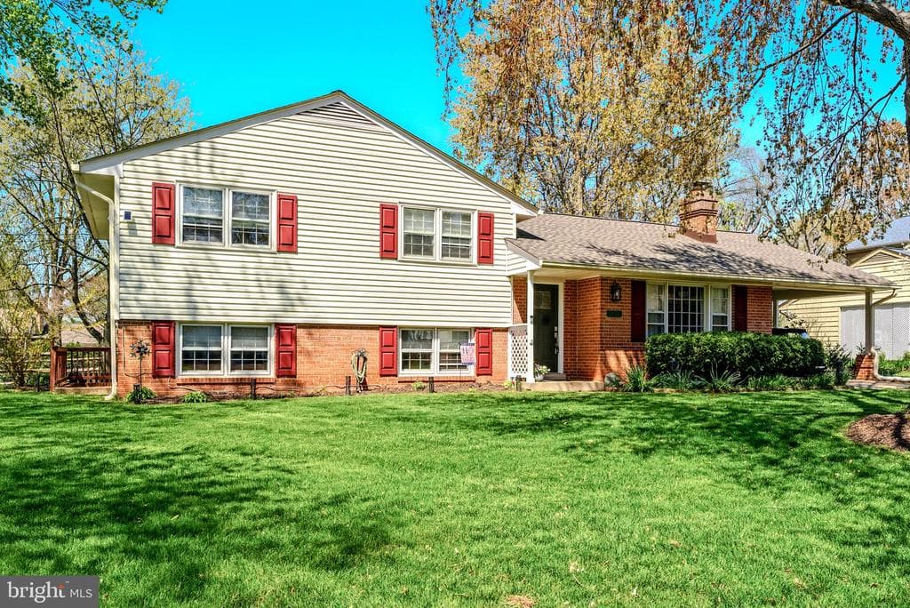 14812 Wood Home Road photo 1