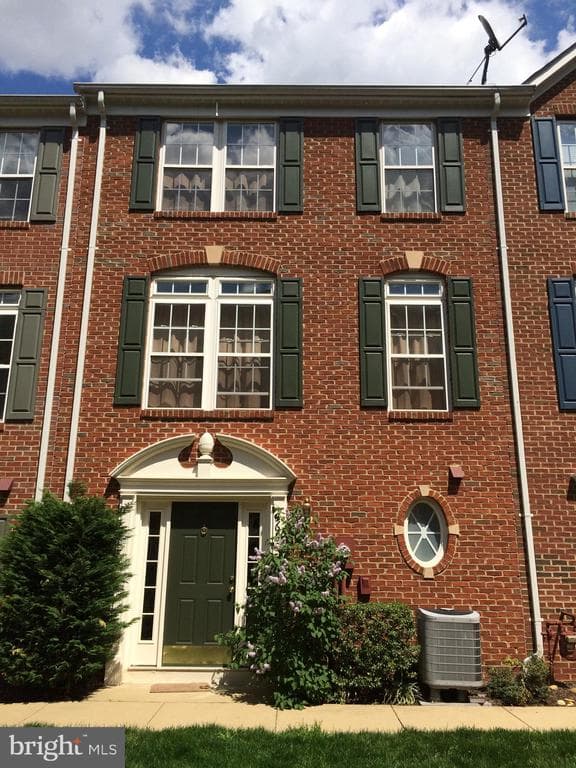 3660 Madison Watch Way photo 1