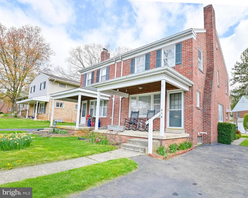 636 Fountain Avenue photo 1