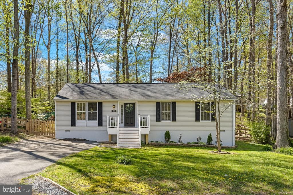 216 Hampton Drive photo 1