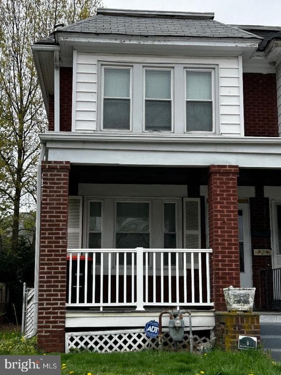 1 W Mowry Street photo 1