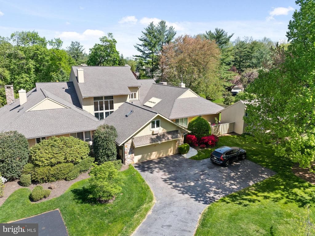1128 Saint Andrews Road photo 1