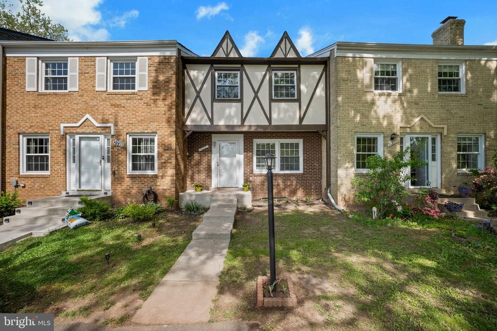 14805 Hatfield Square photo 1