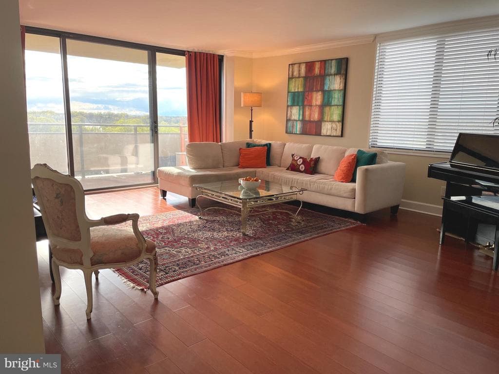 5225 Pooks Hill Road #1613s photo 1