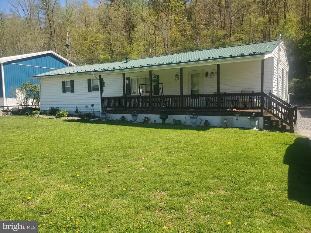 511 Runville Road photo 1
