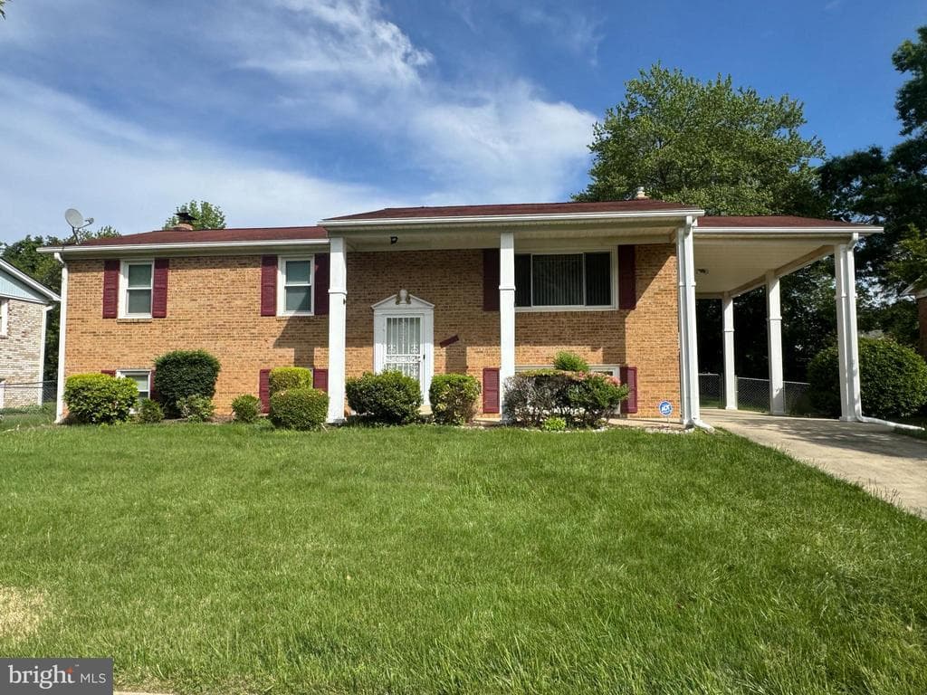 5709 Plata Street photo 1