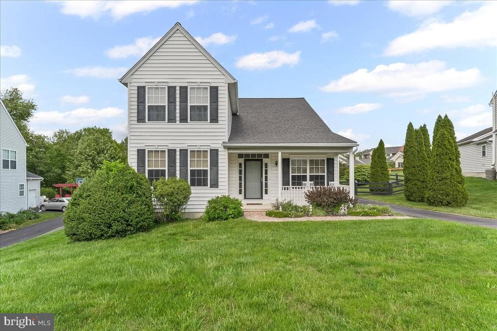 620 Abingdon Circle photo 1