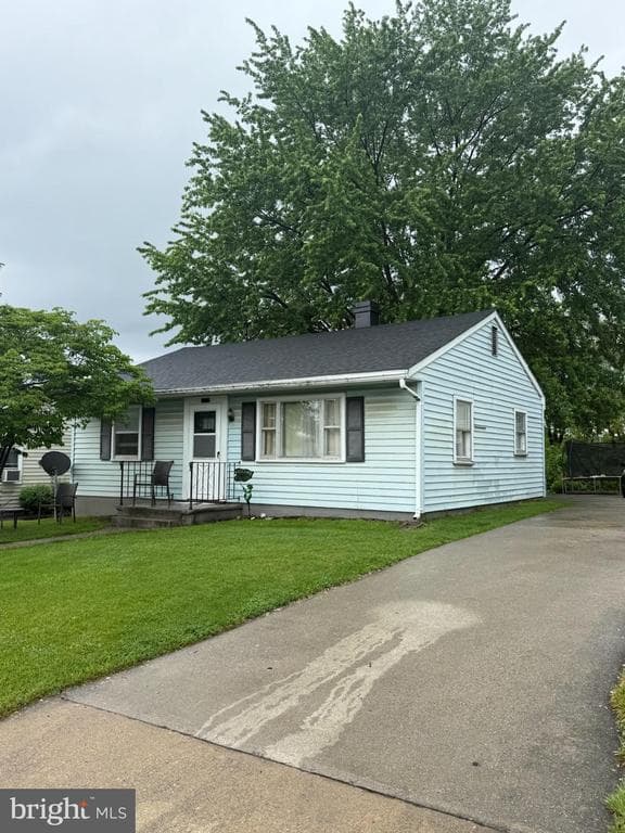 628 State Circle photo 1