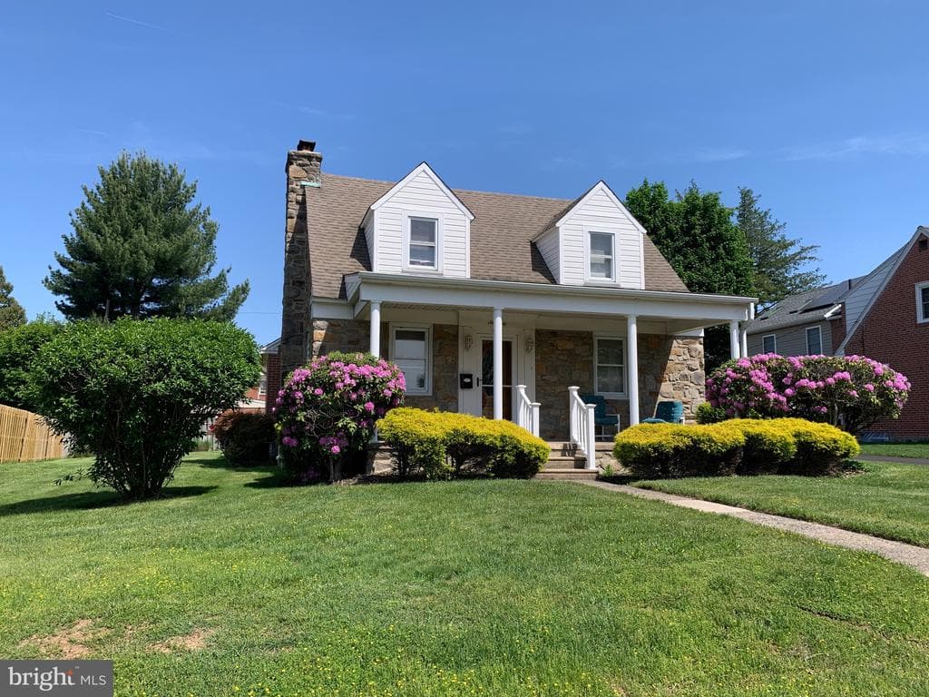 640 Laurel Road photo 1